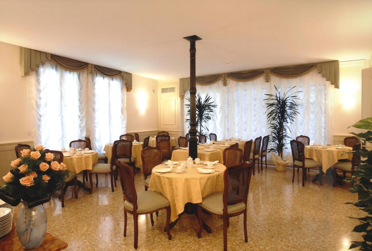 Hotel Bella Venezia Esterno foto