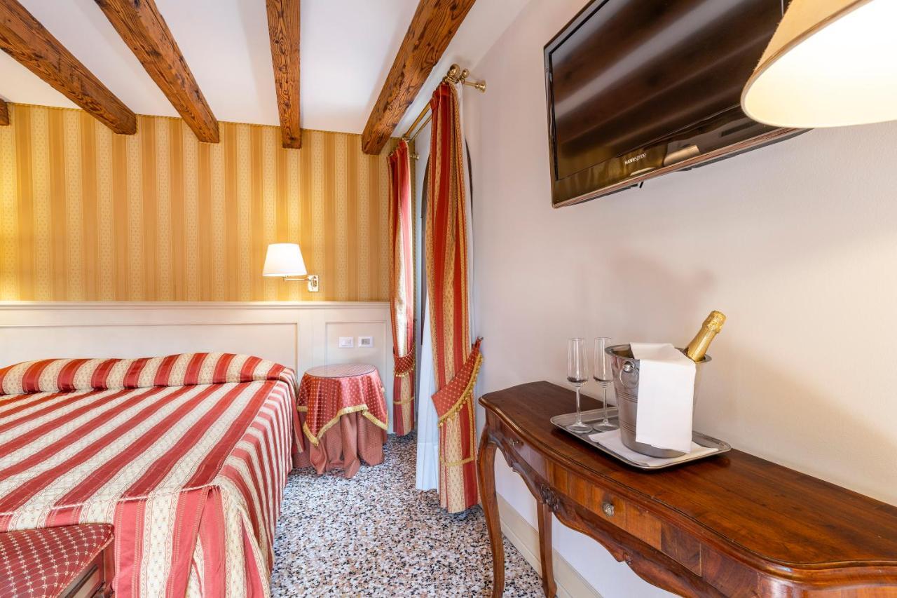 Hotel Bella Venezia Esterno foto