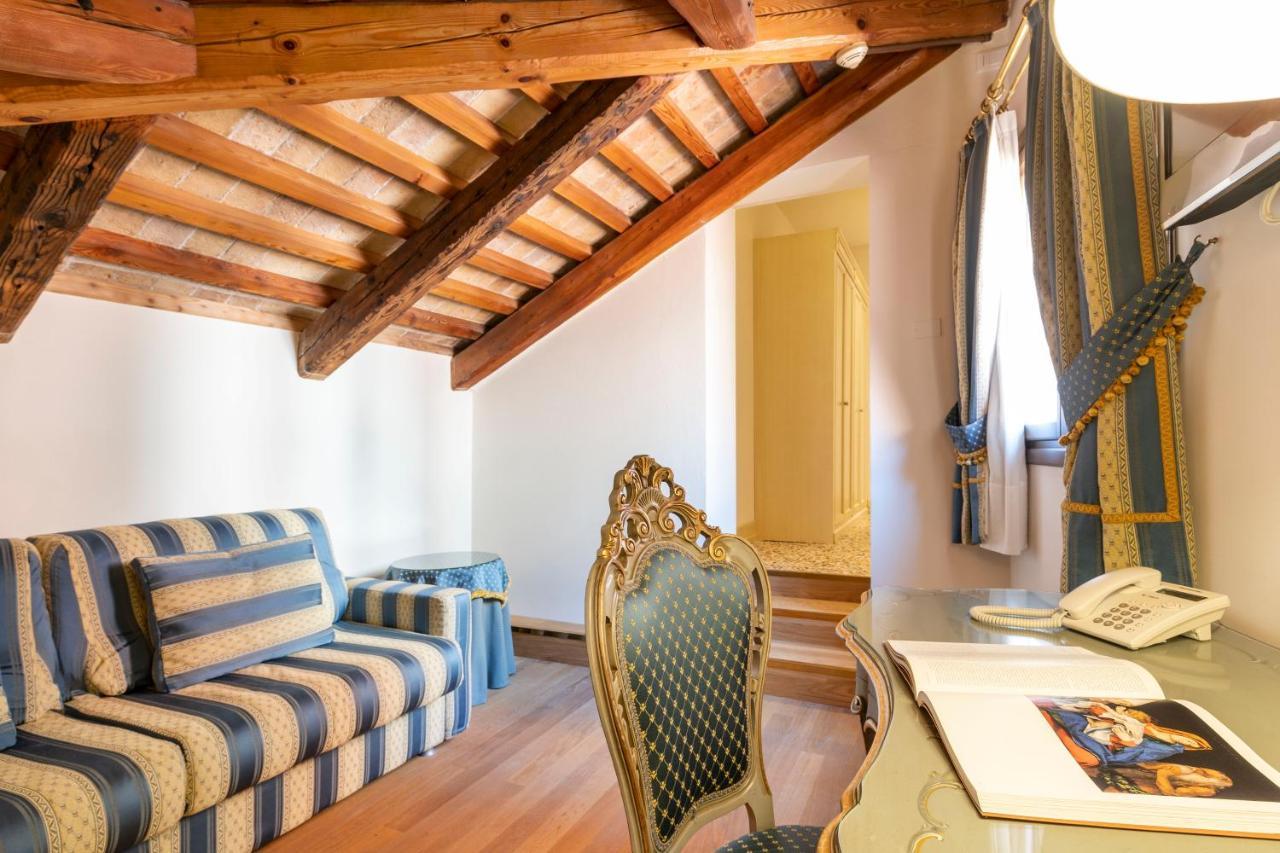 Hotel Bella Venezia Esterno foto