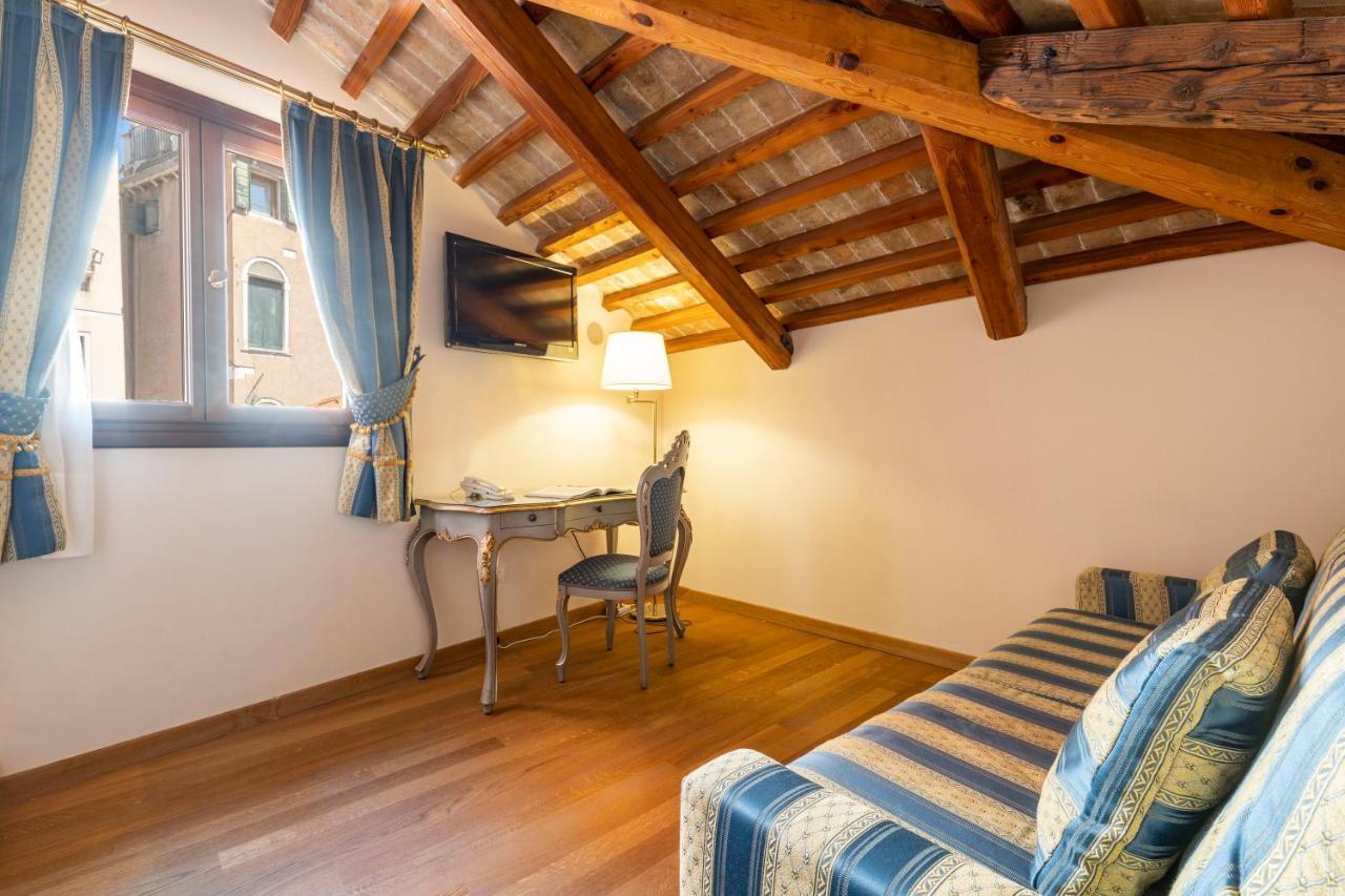 Hotel Bella Venezia Esterno foto