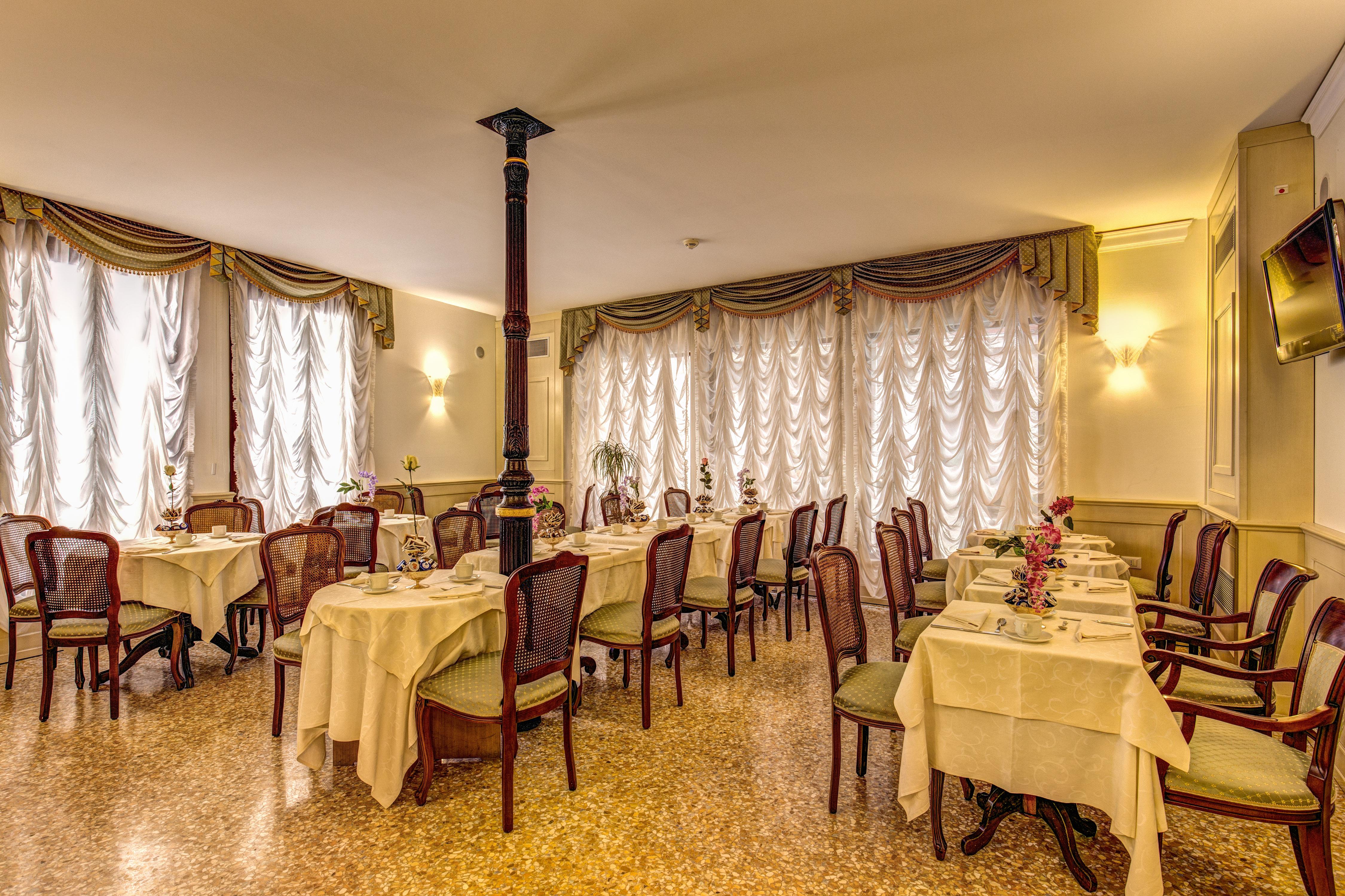 Hotel Bella Venezia Esterno foto