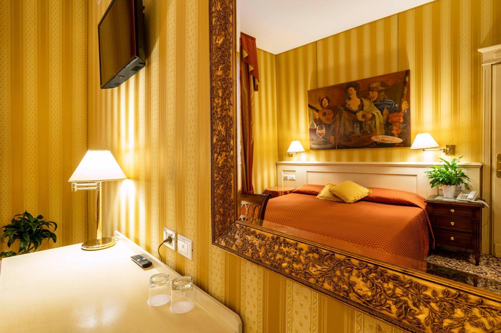 Hotel Bella Venezia Esterno foto